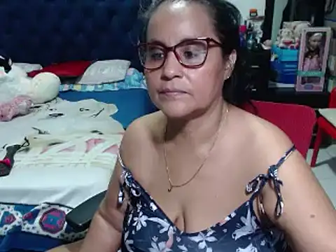 pervert mommy  online show from January 2025 01:20:01 PM