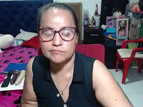 pervert mommy  online show from February 2025 01:28:01 PM