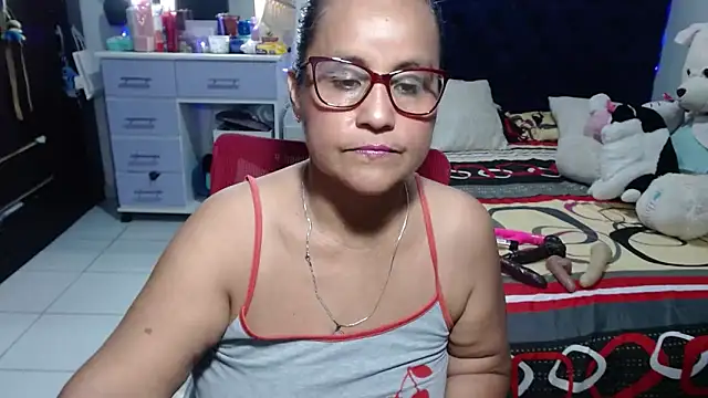 pervert mommy  online show from June 2026 01:15:01 PM