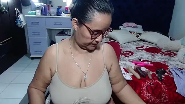 pervert mommy  online show from June 2026 10:57:02 AM
