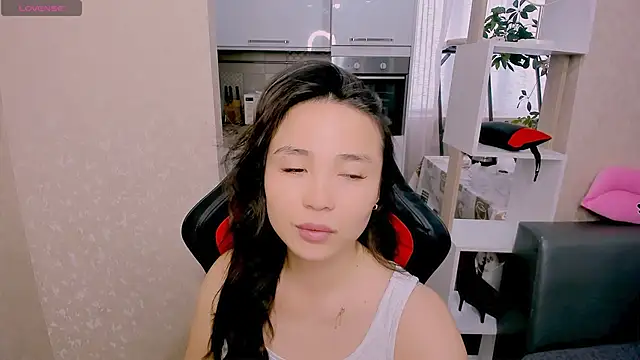 Snapshot of AyaMoon chatting on October 2025 04:56:02 AM AyaMoon online show from October 2025 04:56:02 AM