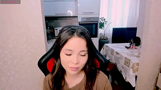 Snapshot of AyaMoon chatting on October 2025 05:33:01 AM AyaMoon online show from October 2025 05:33:01 AM