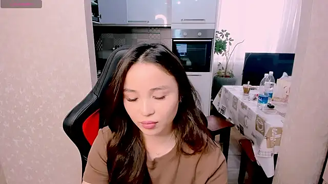 Snapshot of AyaMoon chatting on October 2025 04:49:01 AM AyaMoon online show from October 2025 04:49:01 AM