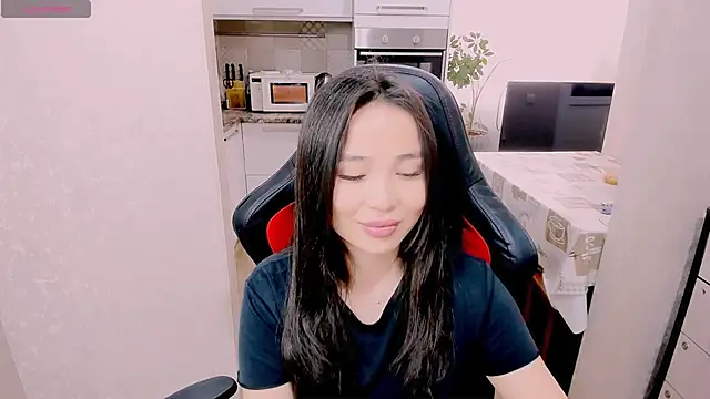 Snapshot of AyaMoon chatting on November 2025 04:46:01 AM AyaMoon online show from November 2025 04:46:01 AM