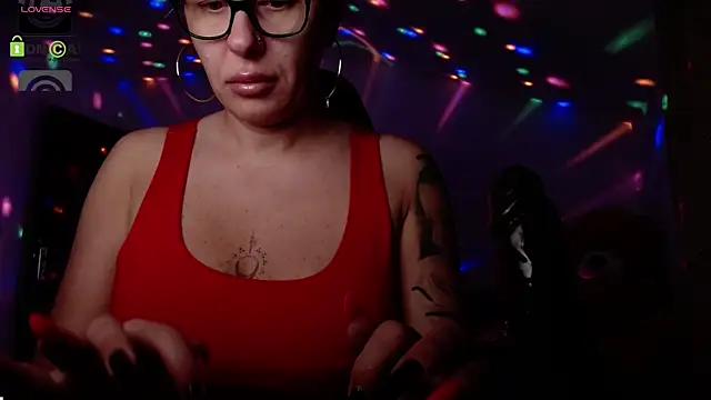 Snapshot of SonyaDevon chatting on September 2025 04:27:01 AM SonyaDevon online show from September 2025 04:27:01 AM