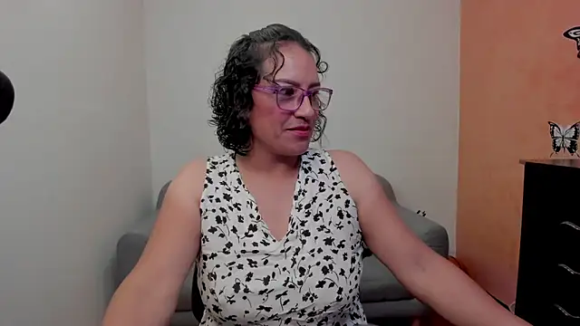 scarlet wet online show from June 2026 11:41:01 PM