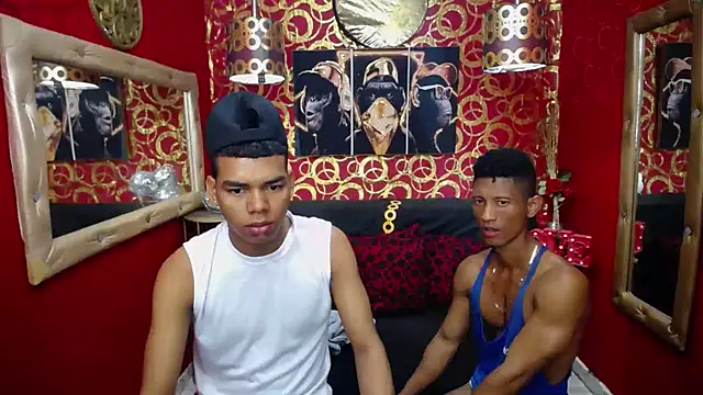 Snapshot of PEINBOYS chatting on February 2025 07:10:02 PM PEINBOYS online show from February 2025 07:10:02 PM