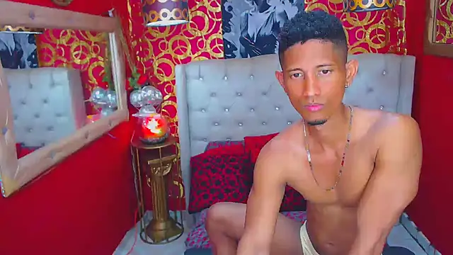 Snapshot of PEINBOYS chatting on November 2025 11:14:01 PM PEINBOYS online show from November 2025 11:14:01 PM