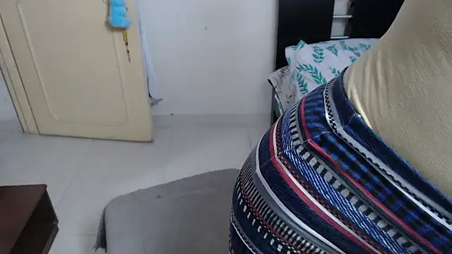 Snapshot of GlendaStarx chatting on January 2025 10:11:02 PM GlendaStarx online show from January 2025 10:11:02 PM