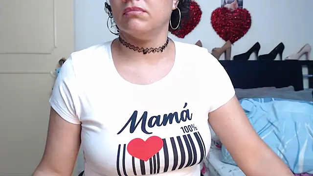 Snapshot of GlendaStarx chatting on February 2025 12:16:01 AM GlendaStarx online show from February 2025 12:16:01 AM