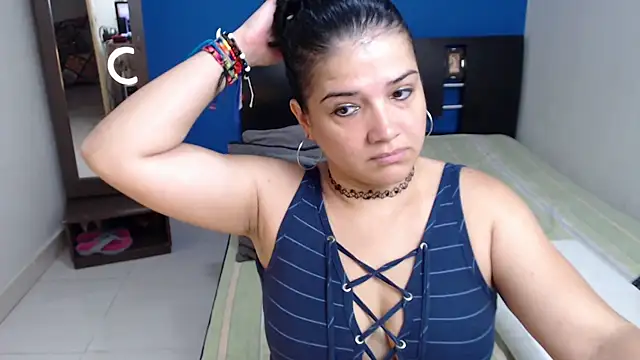 GlendaStarx online show from July 2026 09:52:02 PM