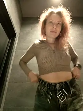 Frost foxy online show from October 2025 02:45:02 AM