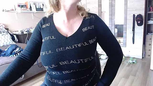 Elza01 online show from April 2026 01:11:01 PM