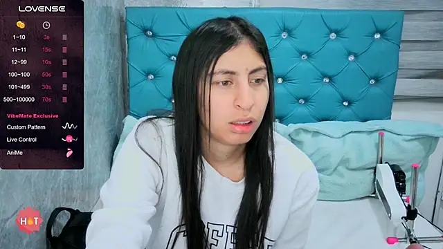 MAARYMOON online show from November 2025 10:31:01 AM