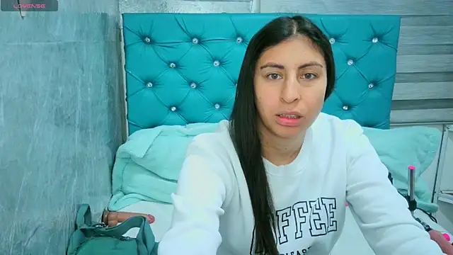 Snapshot of MAARYMOON chatting on February 2026 11:11:01 AM MAARYMOON online show from February 2026 11:11:01 AM