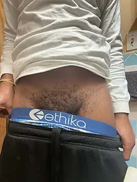 Snapshot of catchit231 chatting on December 2025 06:05:02 PM catchit231 online show from December 2025 06:05:02 PM