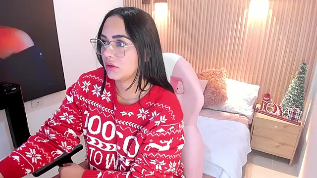 Snapshot of AMELIE_xx chatting on December 2024 02:08:02 PM AMELIE xx online show from December 2024 02:08:02 PM