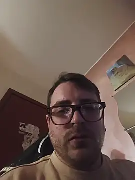 Aleee69 online show from March 2026 06:24:02 PM