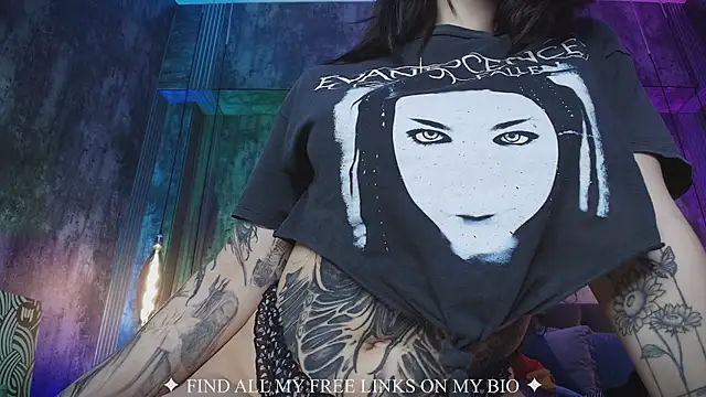 Charlotte Germanotta  online show from February 2026 07:19:02 PM