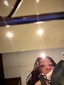 Belle    online show from October 2025 02:40:01 PM