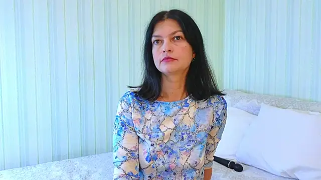 Snapshot of _Lily_ chatting on October 2025 08:56:01 AM Lily online show from October 2025 08:56:01 AM