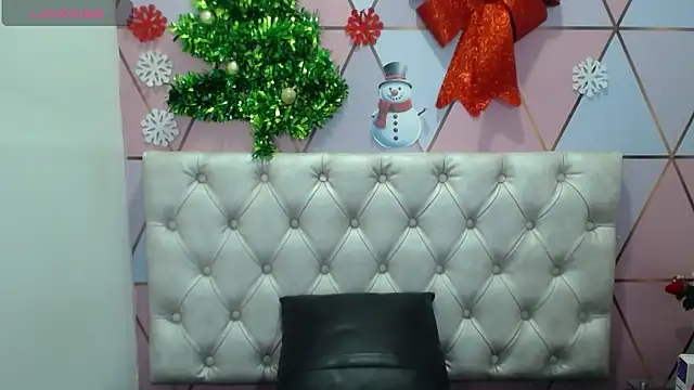 Snapshot of juliana_diaz chatting on December 2024 06:18:02 PM juliana diaz online show from December 2024 06:18:02 PM
