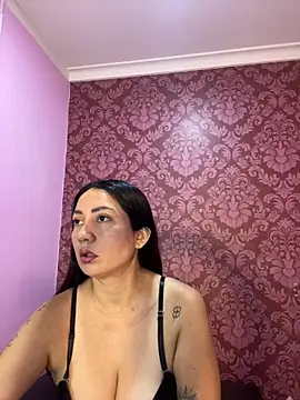 juliana diaz online show from October 2025 11:22:02 AM