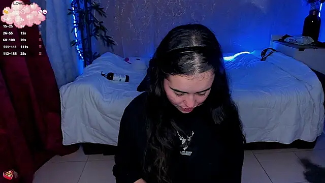 Snapshot of Shyfantasies chatting on March 2025 12:40:02 AM Shyfantasies online show from March 2025 12:40:02 AM