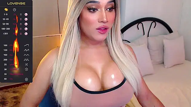 Snapshot of deliciouskelly chatting on November 2025 10:34:02 AM deliciouskelly online show from November 2025 10:34:02 AM