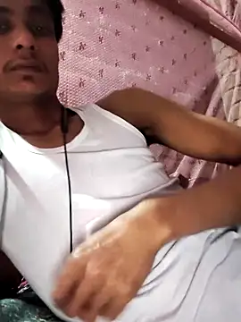 Snapshot of hq9870a chatting on February 2026 05:14:01 PM hq9870a online show from February 2026 05:14:01 PM