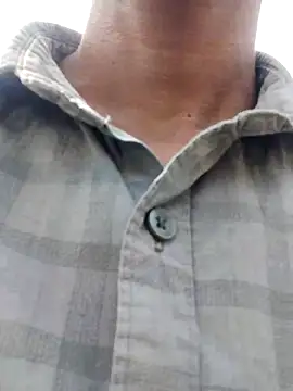 Snapshot of hq9870a chatting on February 2026 06:23:01 AM hq9870a online show from February 2026 06:23:01 AM