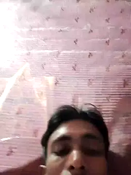 Snapshot of hq9870a chatting on March 2026 05:28:01 PM hq9870a online show from March 2026 05:28:01 PM