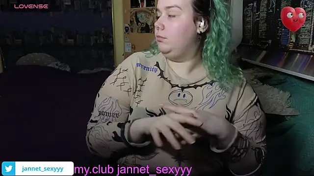 Snapshot of JannetPie chatting on February 2026 04:03:02 PM JannetPie online show from February 2026 04:03:02 PM