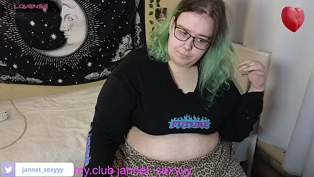 Snapshot of JannetPie chatting on February 2026 06:00:02 AM JannetPie online show from February 2026 06:00:02 AM