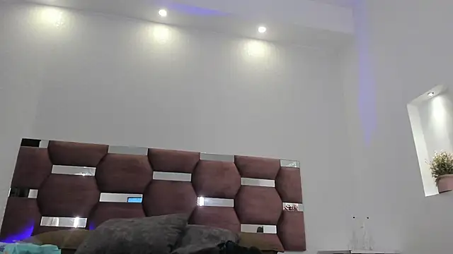 AlondraDiossa03 online show from February 2025 08:58:02 PM