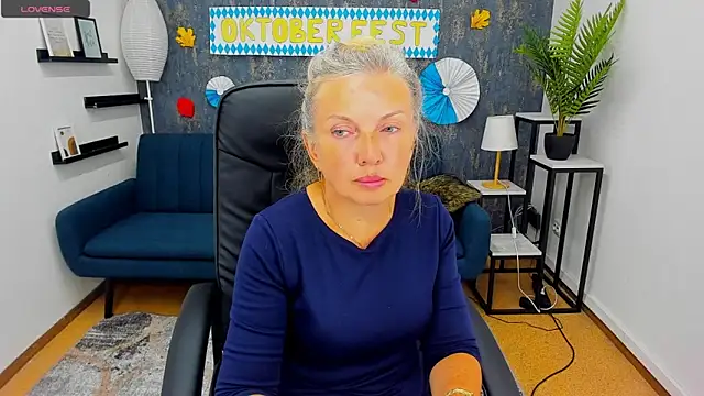 Snapshot of Abby_Moore_ chatting on September 2025 12:27:02 PM Abby Moore online show from September 2025 12:27:02 PM