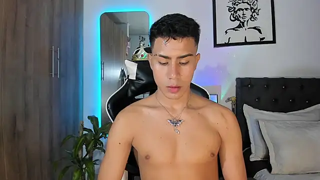 Snapshot of AlanNaughty chatting on March 2026 11:19:02 PM AlanNaughty online show from March 2026 11:19:02 PM