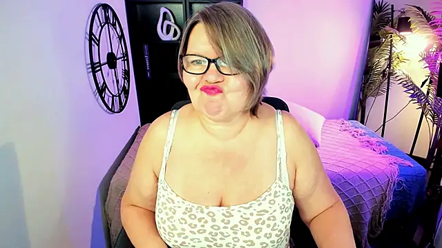 Shannonshine online show from March 2026 02:01:01 PM