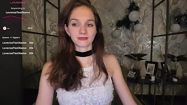 Snapshot of MirandaGlow chatting on January 2025 11:47:02 AM MirandaGlow online show from January 2025 11:47:02 AM