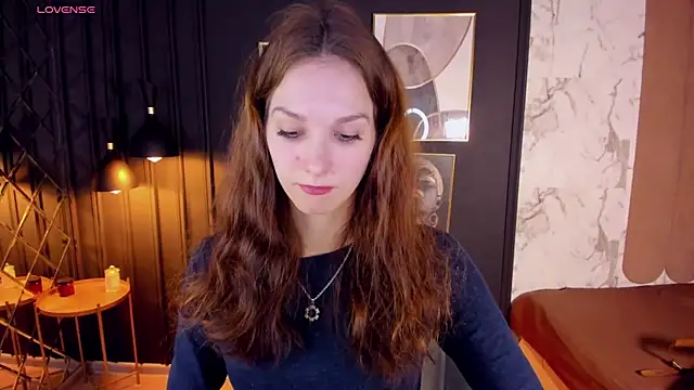 Snapshot of MirandaGlow chatting on January 2025 05:41:02 AM MirandaGlow online show from January 2025 05:41:02 AM