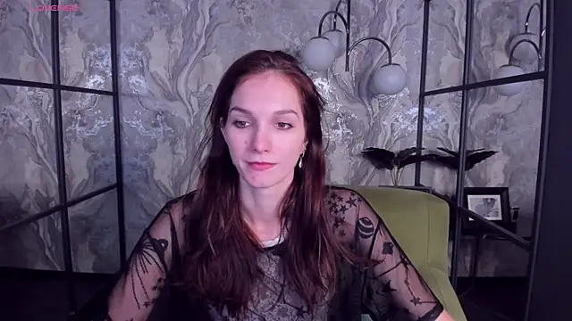 Snapshot of MirandaGlow chatting on February 2025 08:55:01 AM MirandaGlow online show from February 2025 08:55:01 AM