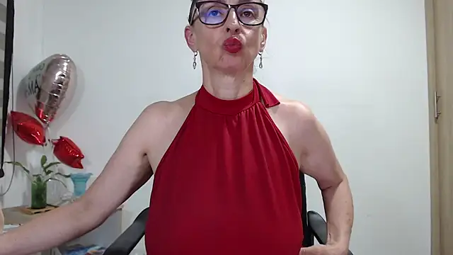 Snapshot of pattymaturex chatting on March 2025 10:16:01 PM pattymaturex online show from March 2025 10:16:01 PM