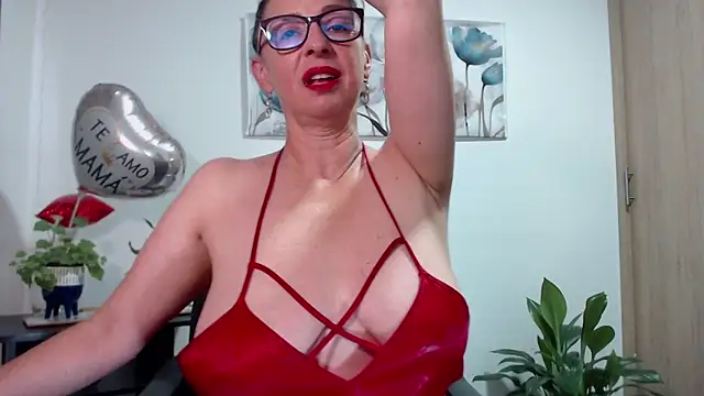 Snapshot of pattymaturex chatting on September 2025 09:51:01 PM pattymaturex online show from September 2025 09:51:01 PM