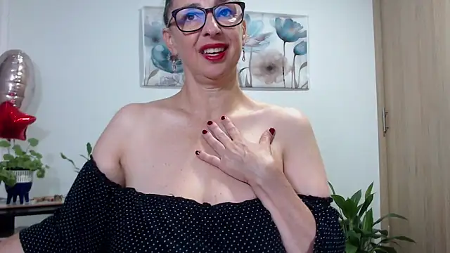 Snapshot of pattymaturex chatting on October 2025 09:59:02 PM pattymaturex online show from October 2025 09:59:02 PM