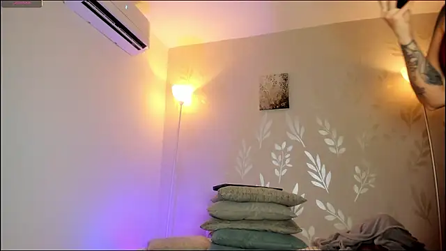 alejandrarosse   online show from March 2026 09:21:01 PM