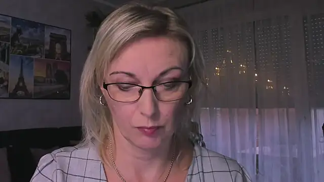Snapshot of vanessa_chat chatting on December 2024 02:38:01 PM vanessa chat online show from December 2024 02:38:01 PM