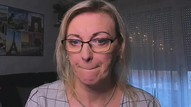 Snapshot of vanessa_chat chatting on December 2024 02:24:02 PM vanessa chat online show from December 2024 02:24:02 PM