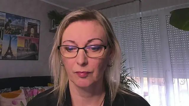 Snapshot of vanessa_chat chatting on February 2025 02:24:01 PM vanessa chat online show from February 2025 02:24:01 PM