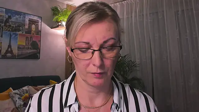 Snapshot of vanessa_chat chatting on February 2025 06:05:01 PM vanessa chat online show from February 2025 06:05:01 PM
