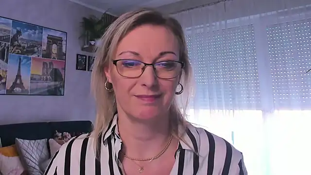 Snapshot of vanessa_chat chatting on March 2025 02:21:02 PM vanessa chat online show from March 2025 02:21:02 PM